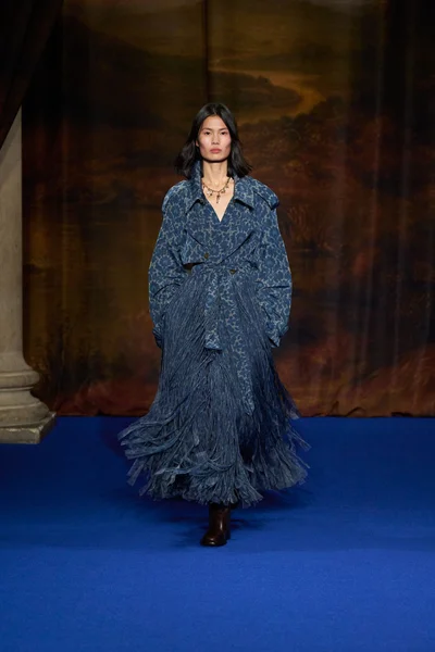 Look 51